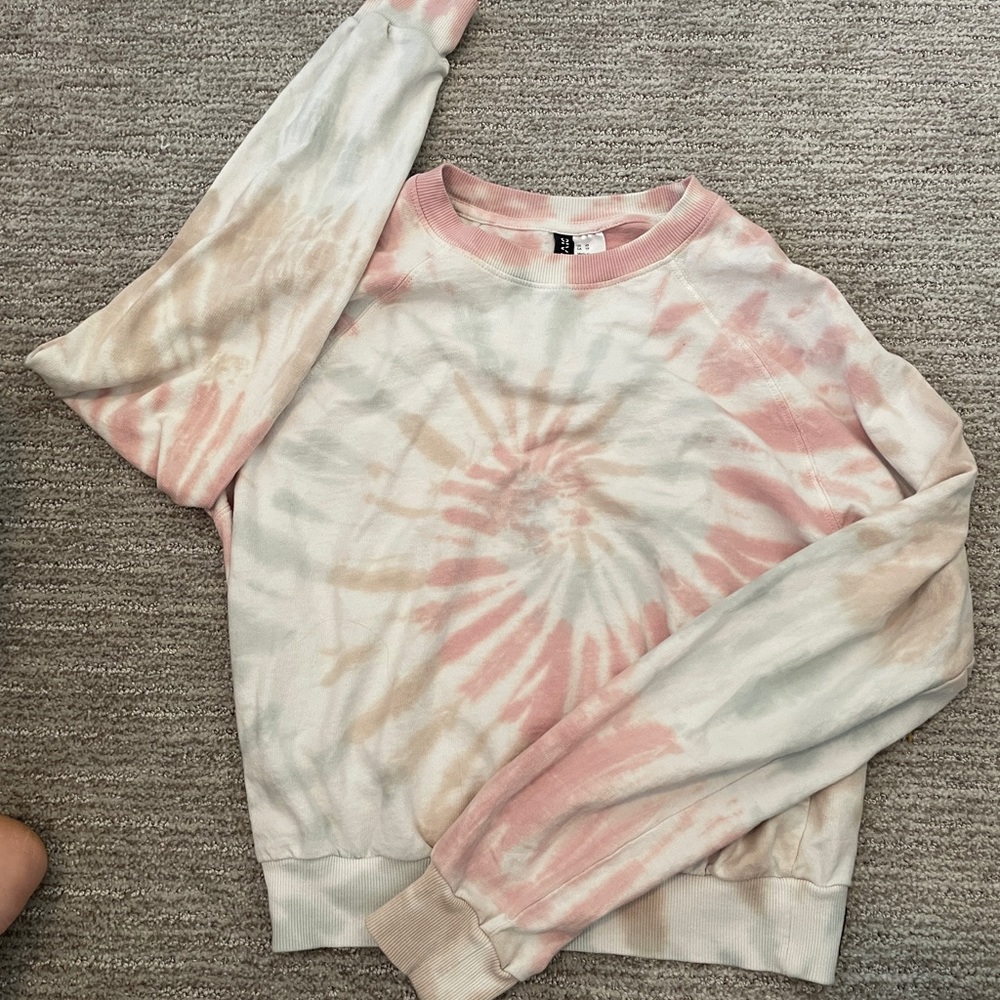 H&M tie dye top